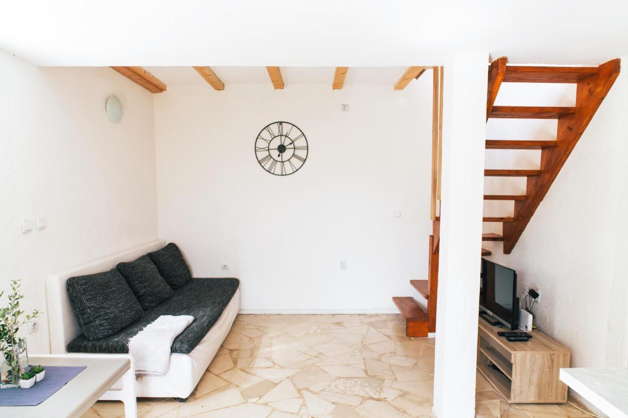 Charming Apartments With Garden Бол Экстерьер фото